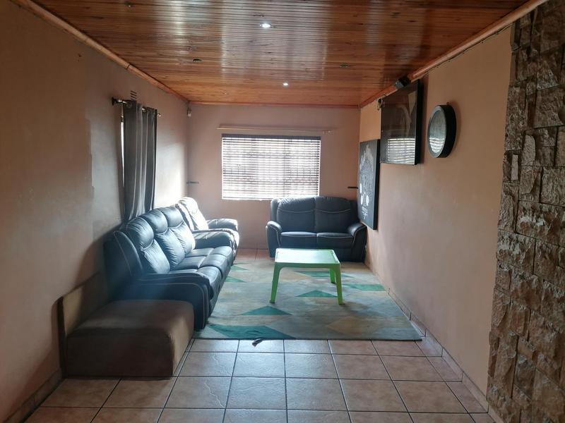 2 Bedroom Property for Sale in Maitland Western Cape